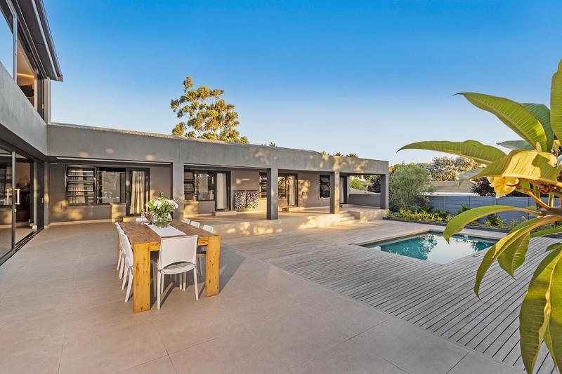 5 Bedroom Property for Sale in Schoongezicht Western Cape
